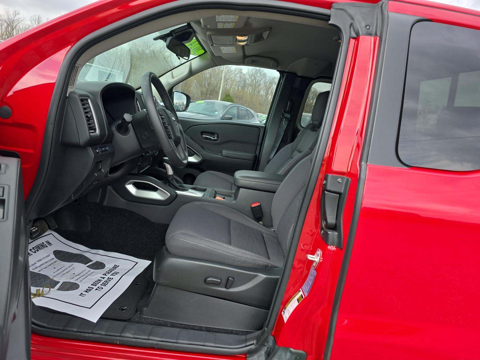 NISSAN FRONTIER - 2