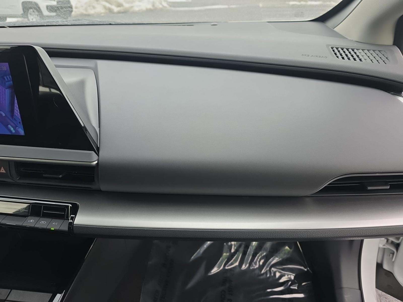 2025 Toyota Prius LE FWD