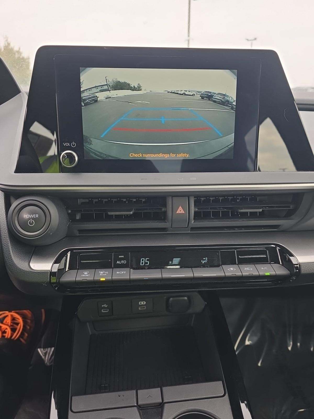 2025 Toyota Prius LE FWD