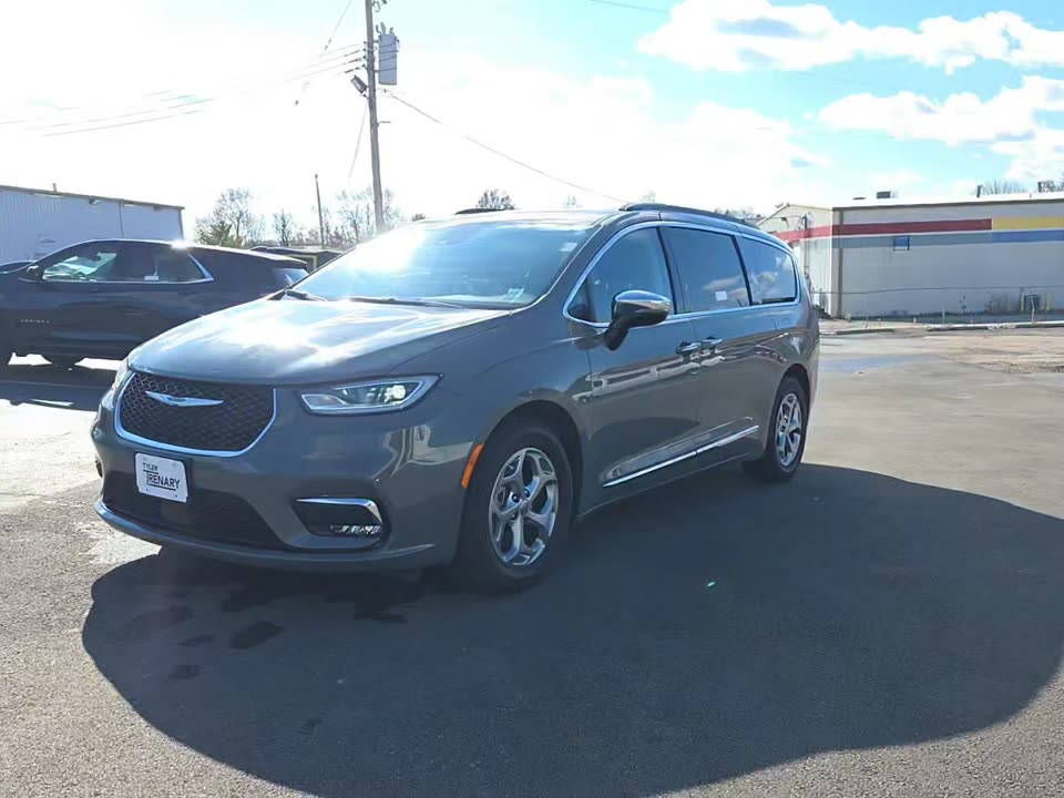 2023 Chrysler Pacifica Limited FWD