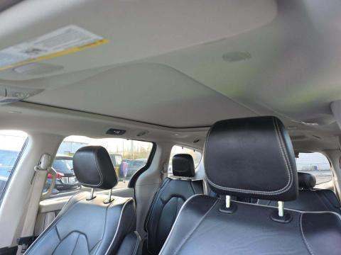 2023 Chrysler Pacifica Limited FWD