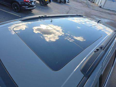 2023 Chrysler Pacifica Limited FWD