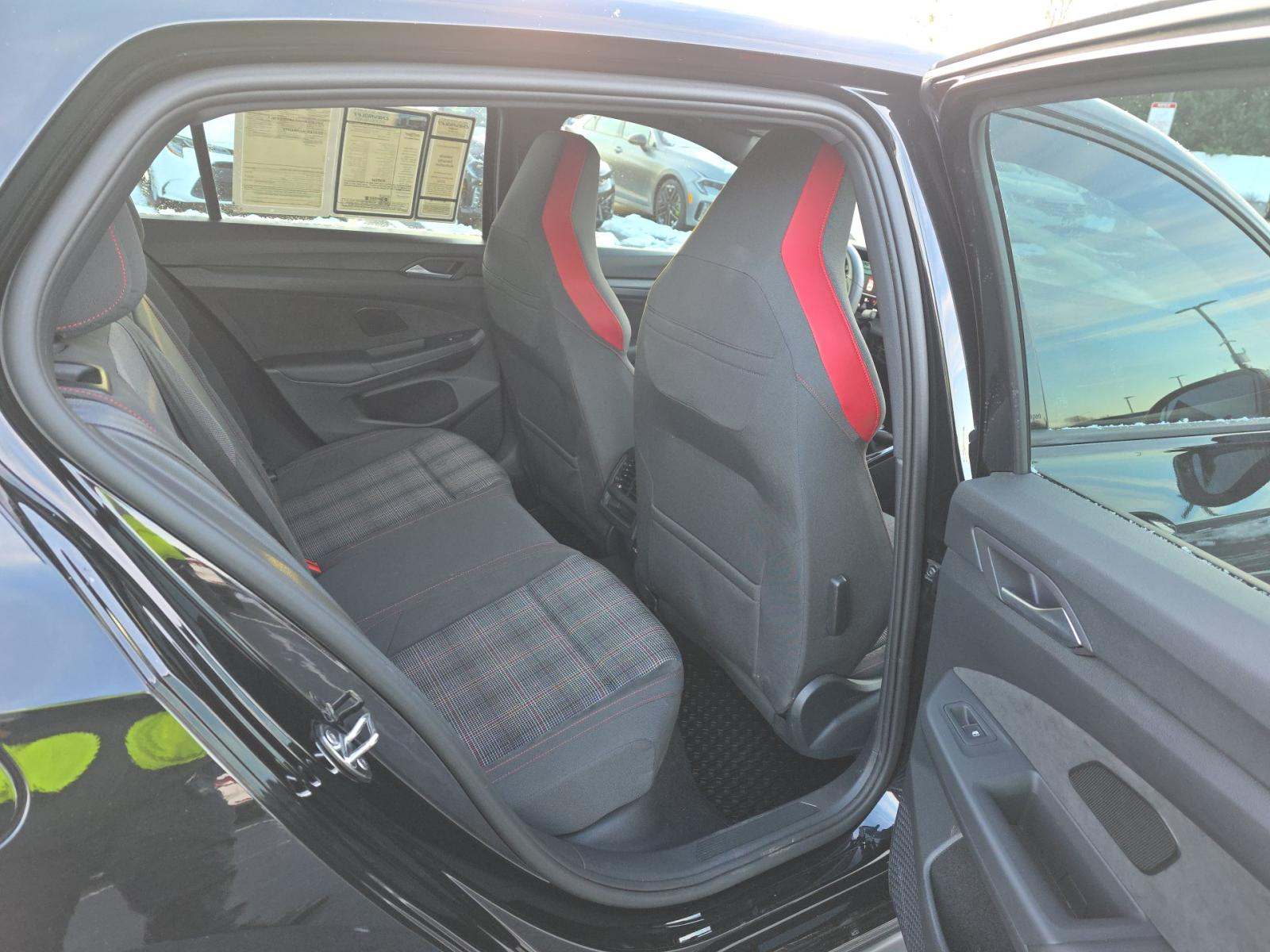 2024 Volkswagen Golf GTI 2.0T 380 SE FWD