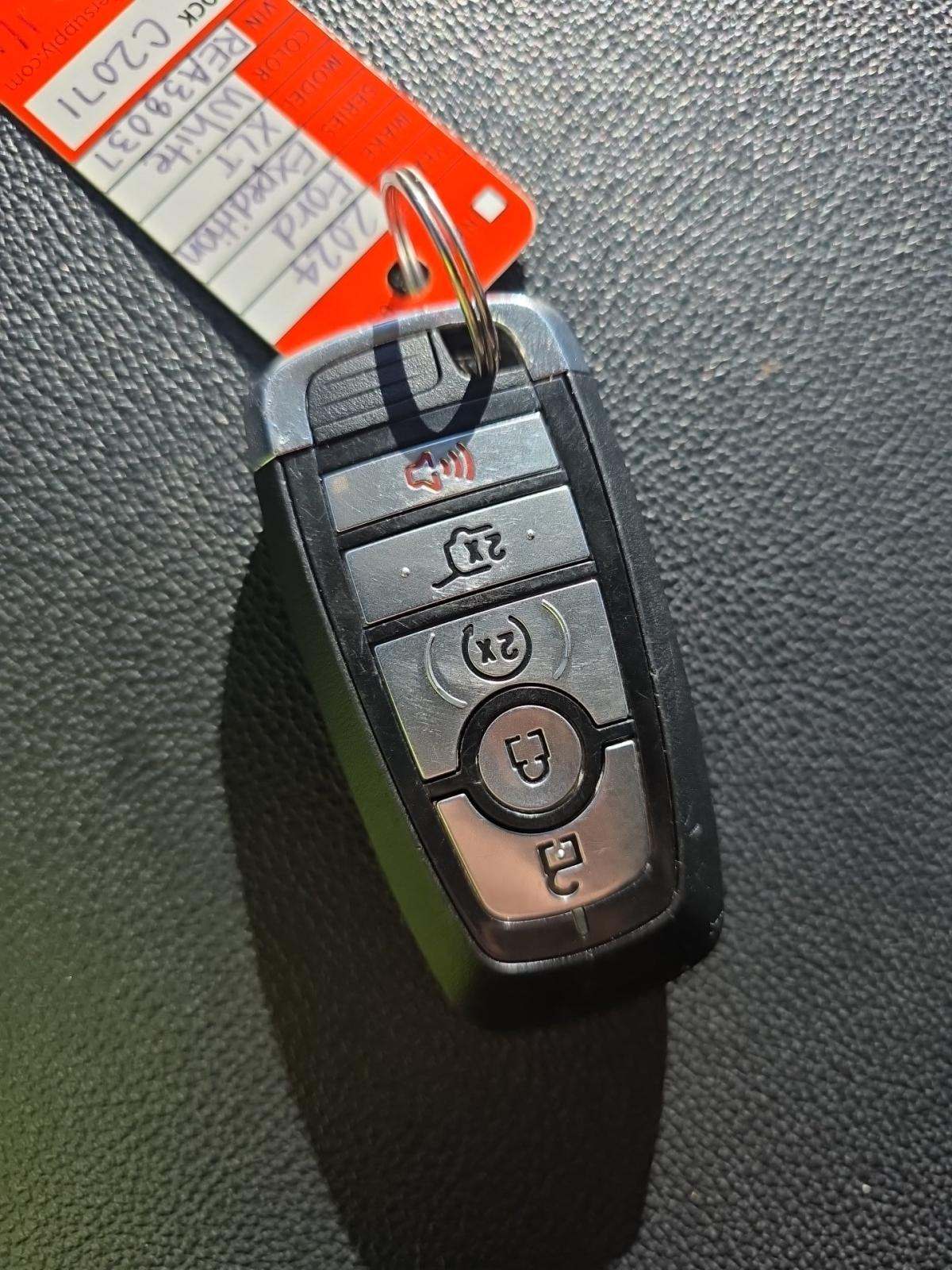 FORD EXPEDITION - 4