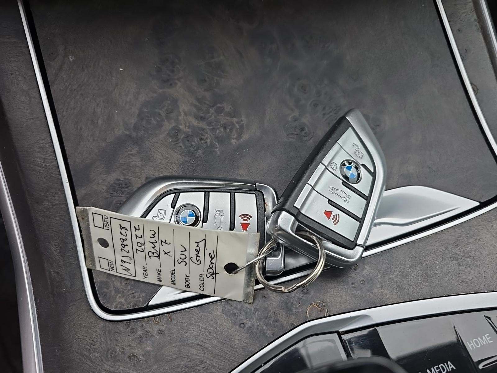 2022 BMW X7 xDrive40i AWD