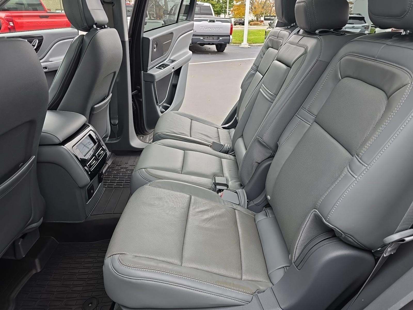 2020 Lincoln Aviator Reserve AWD