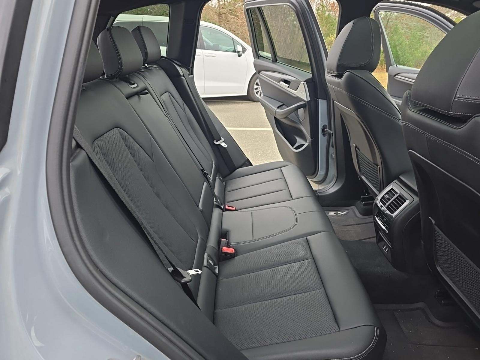 2023 BMW X3 xDrive30i AWD