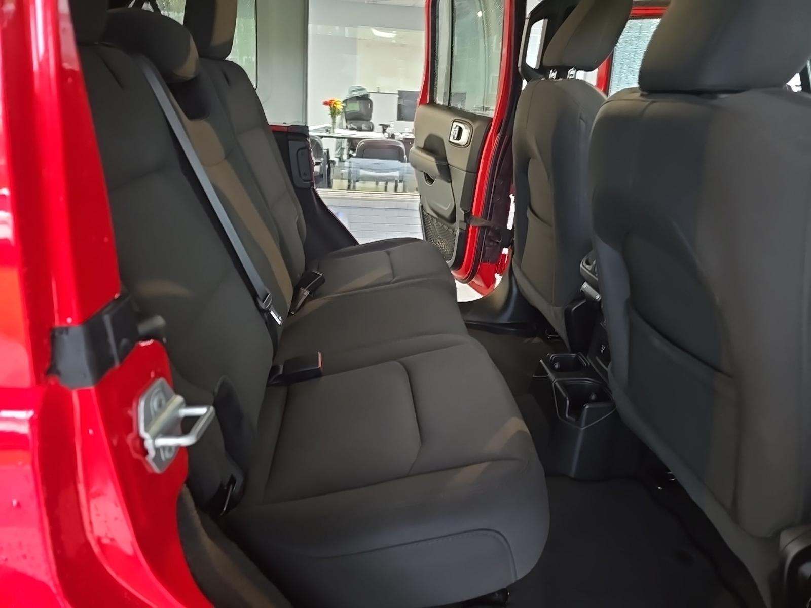 2023 Jeep Wrangler Sahara AWD