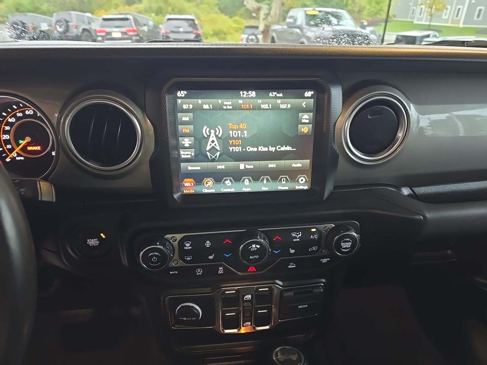 2023 Jeep Wrangler Sahara AWD