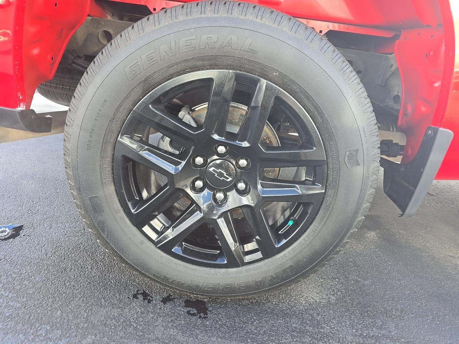 2022 Chevrolet Silverado 1500 Custom AWD