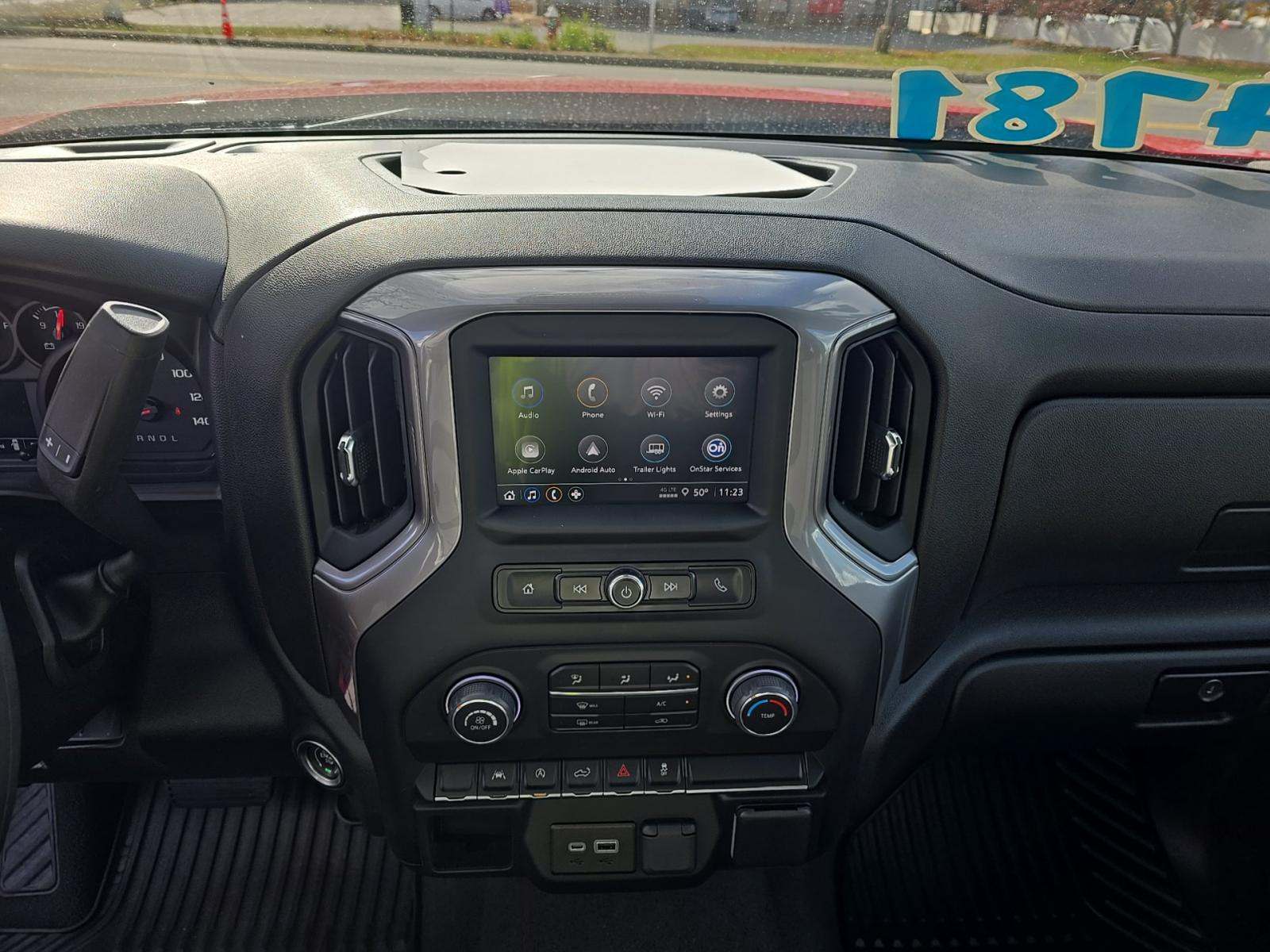 2022 Chevrolet Silverado 1500 Custom AWD