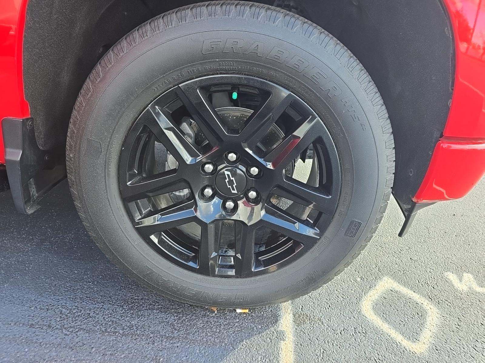 2022 Chevrolet Silverado 1500 Custom AWD
