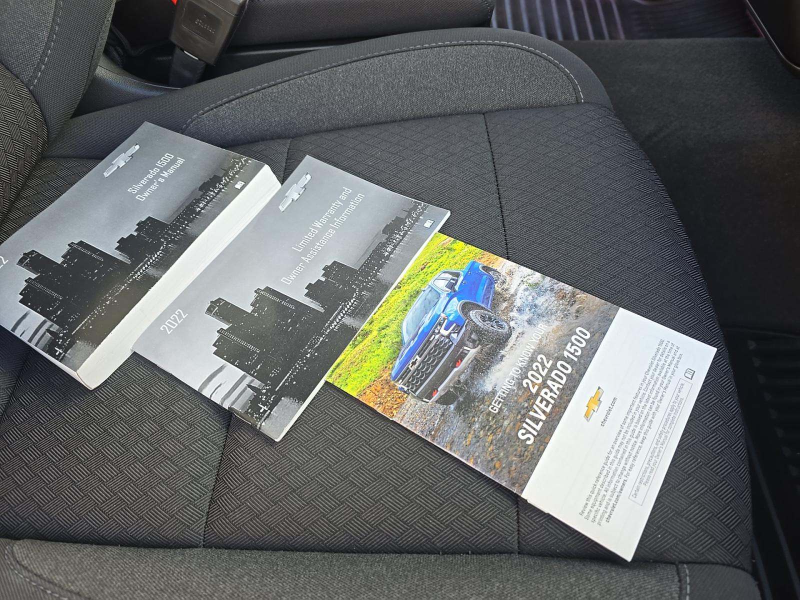 2022 Chevrolet Silverado 1500 Custom AWD