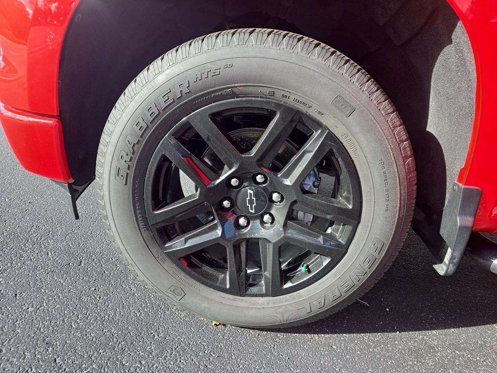 2022 Chevrolet Silverado 1500 Custom AWD