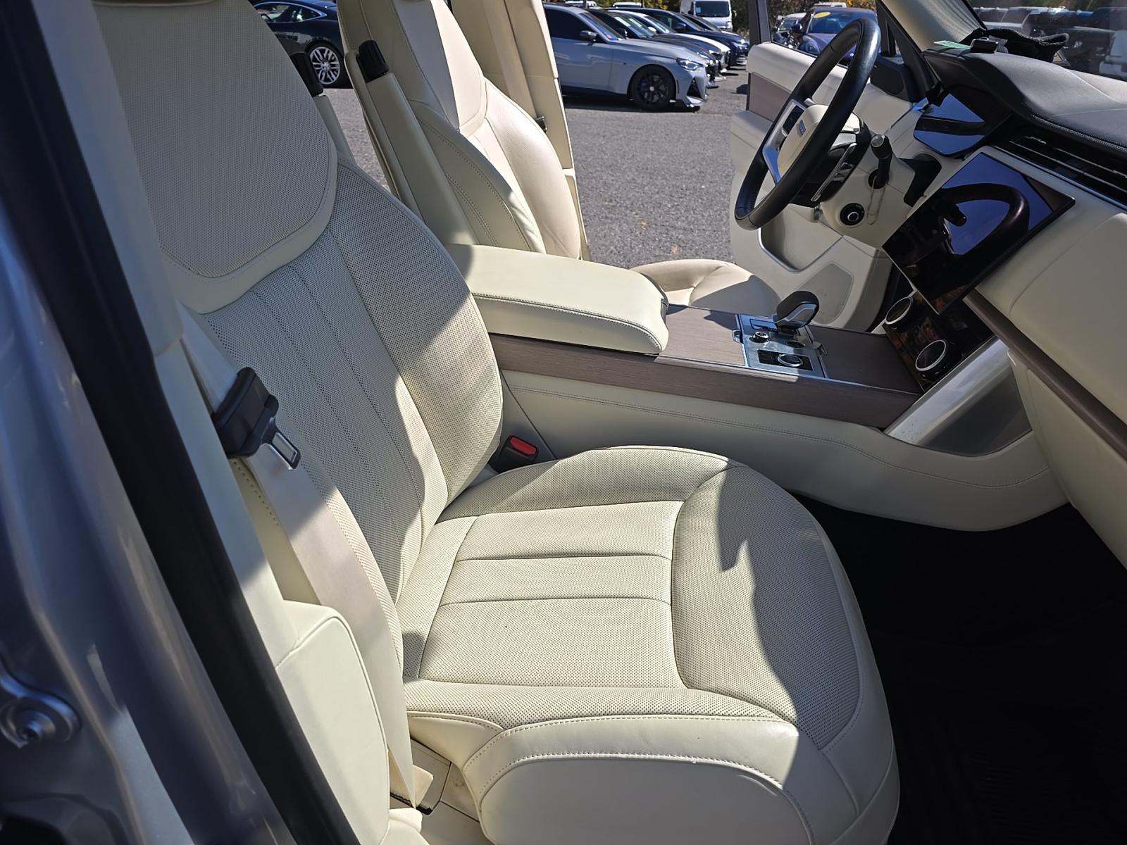 2023 Land Rover Range Rover SE AWD