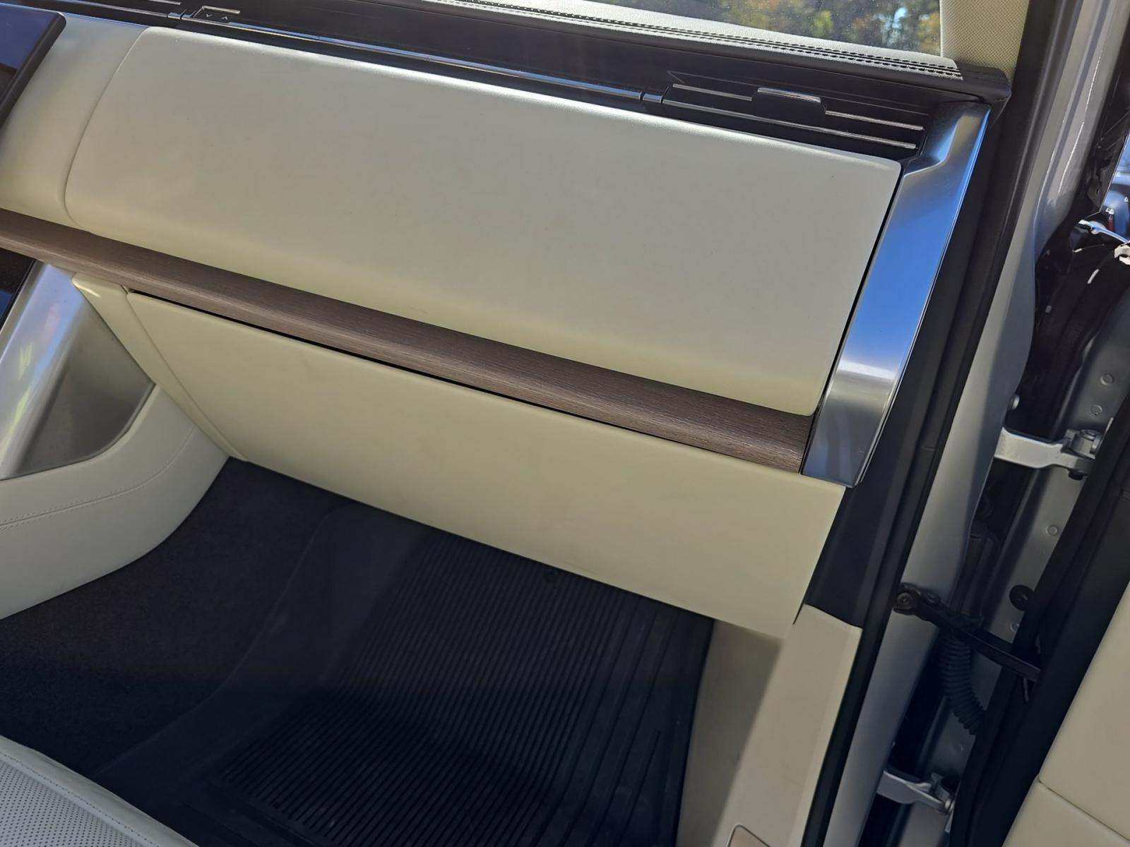 2023 Land Rover Range Rover SE AWD