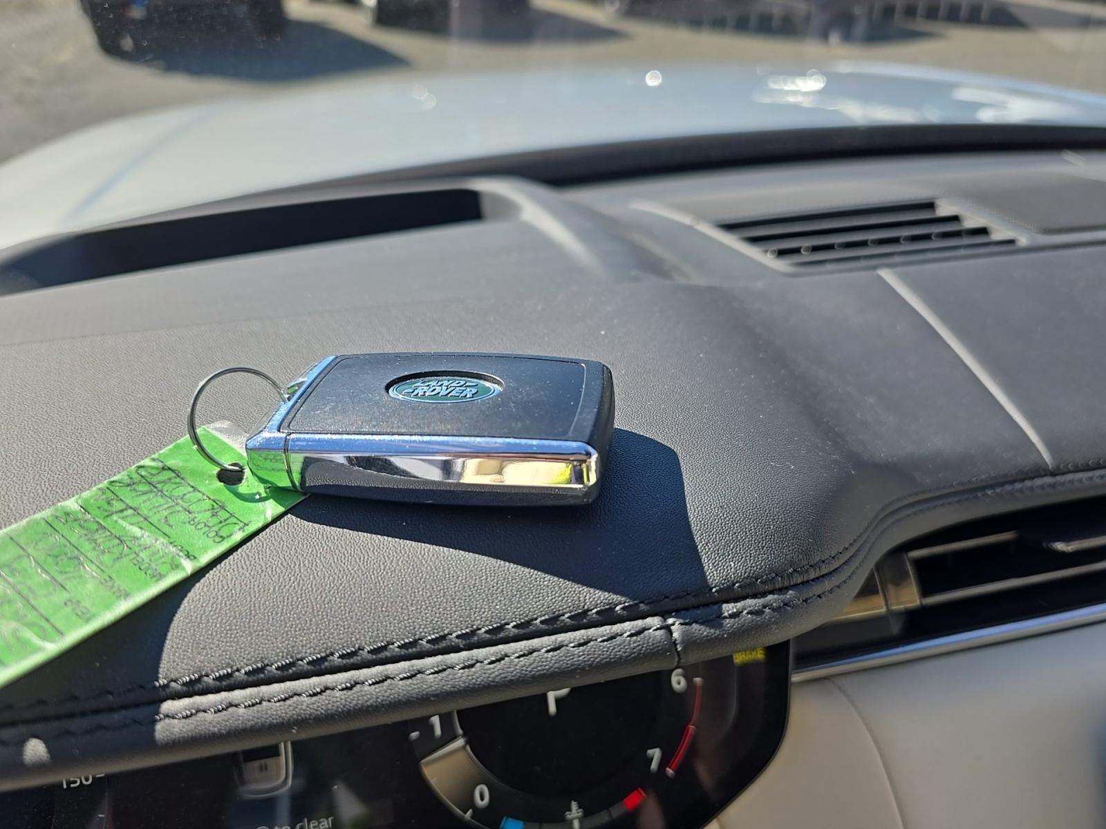 2023 Land Rover Range Rover SE AWD