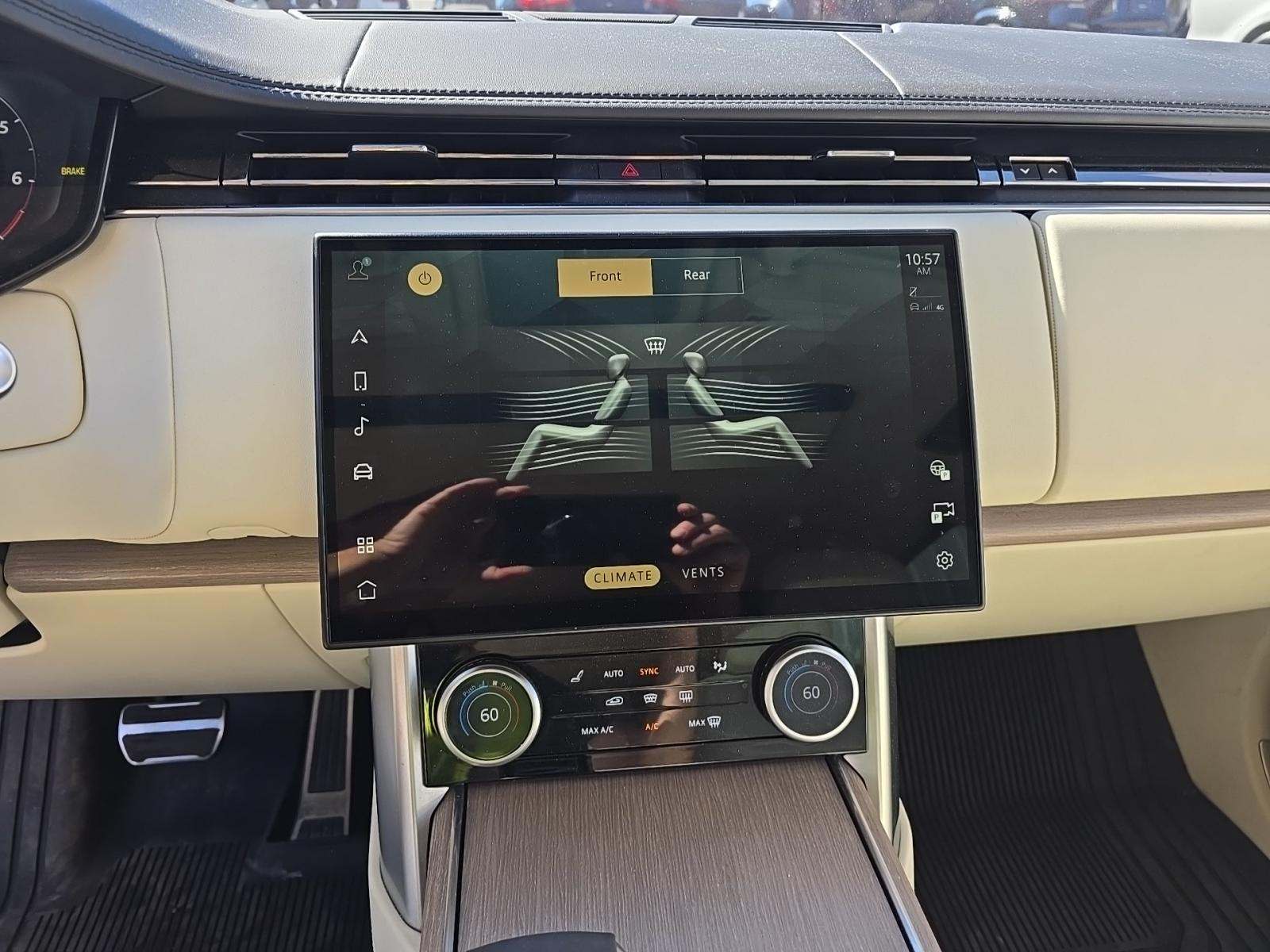 2023 Land Rover Range Rover SE AWD