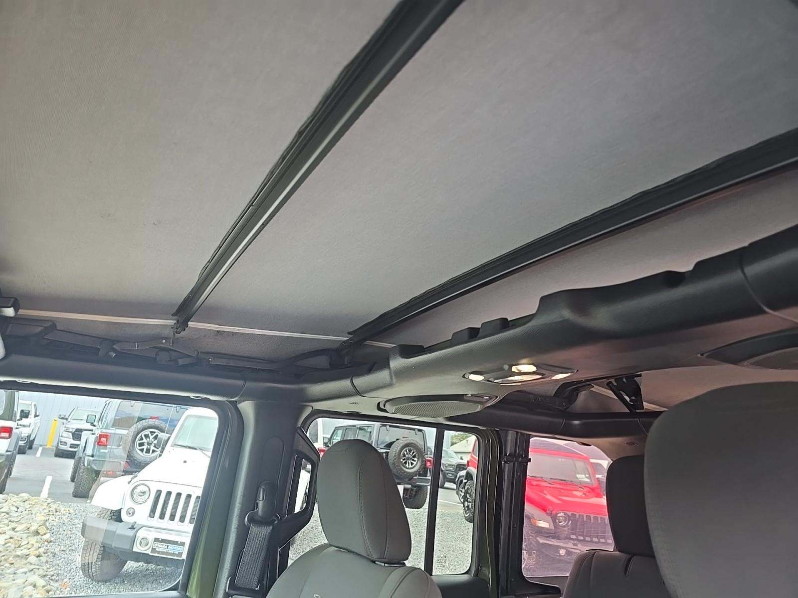 2023 Jeep Wrangler Sahara AWD