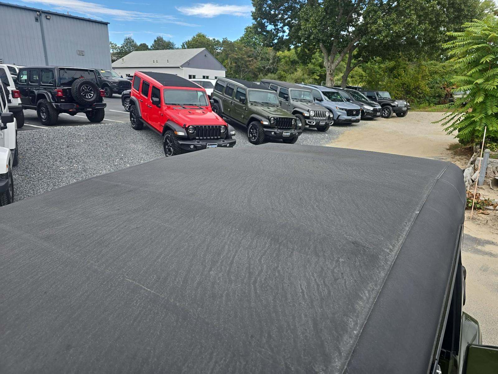 2023 Jeep Wrangler Sahara AWD