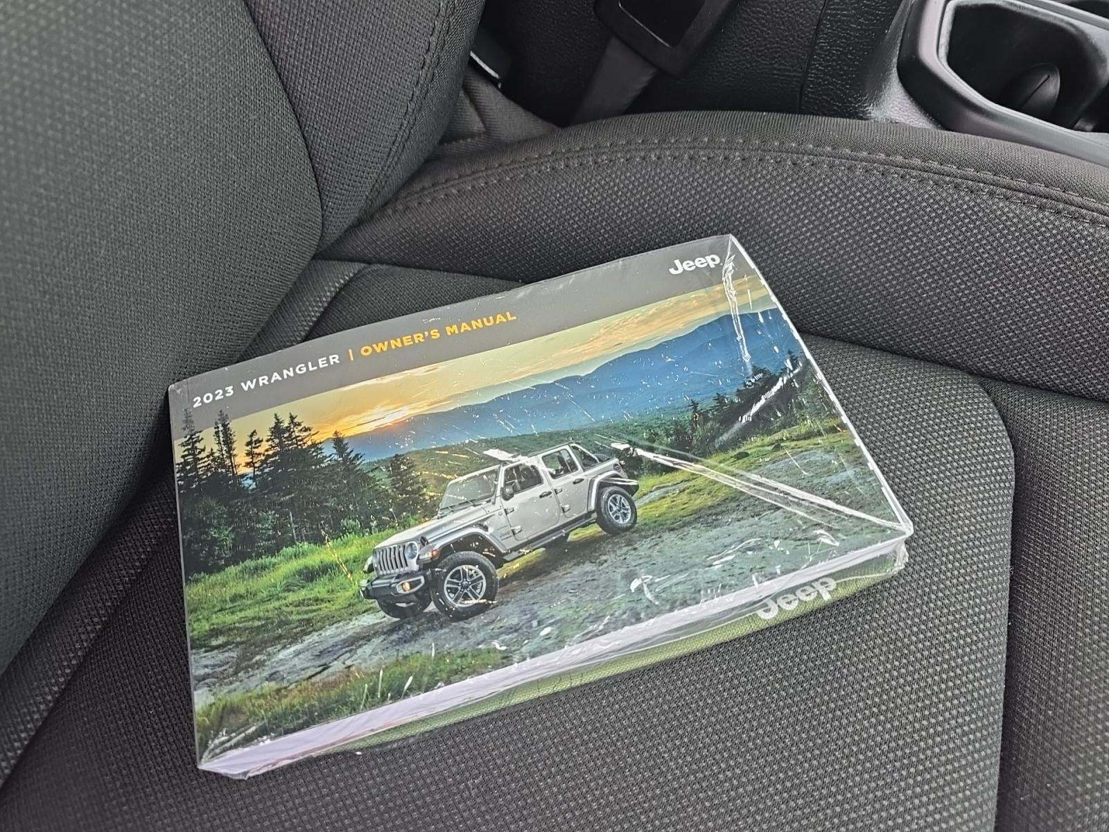 2023 Jeep Wrangler Sahara AWD