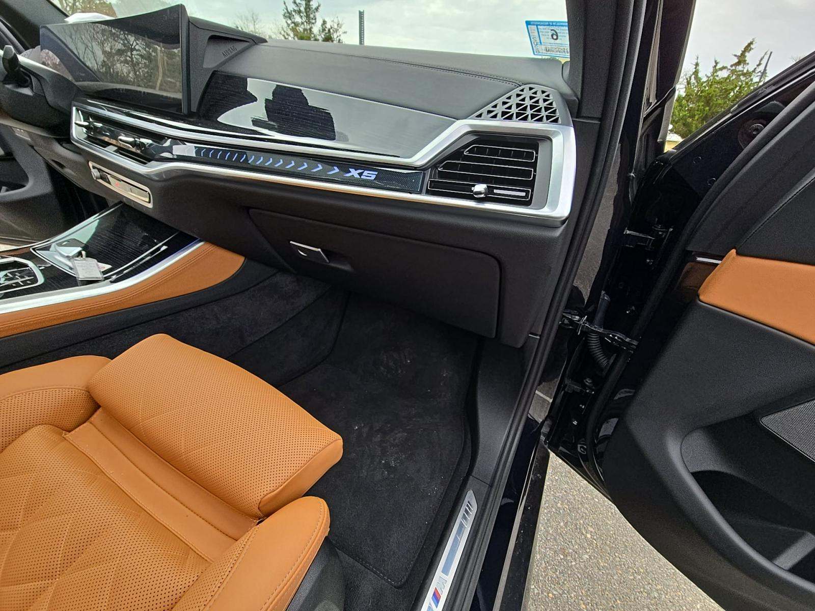 2025 BMW X5 xDrive50e AWD