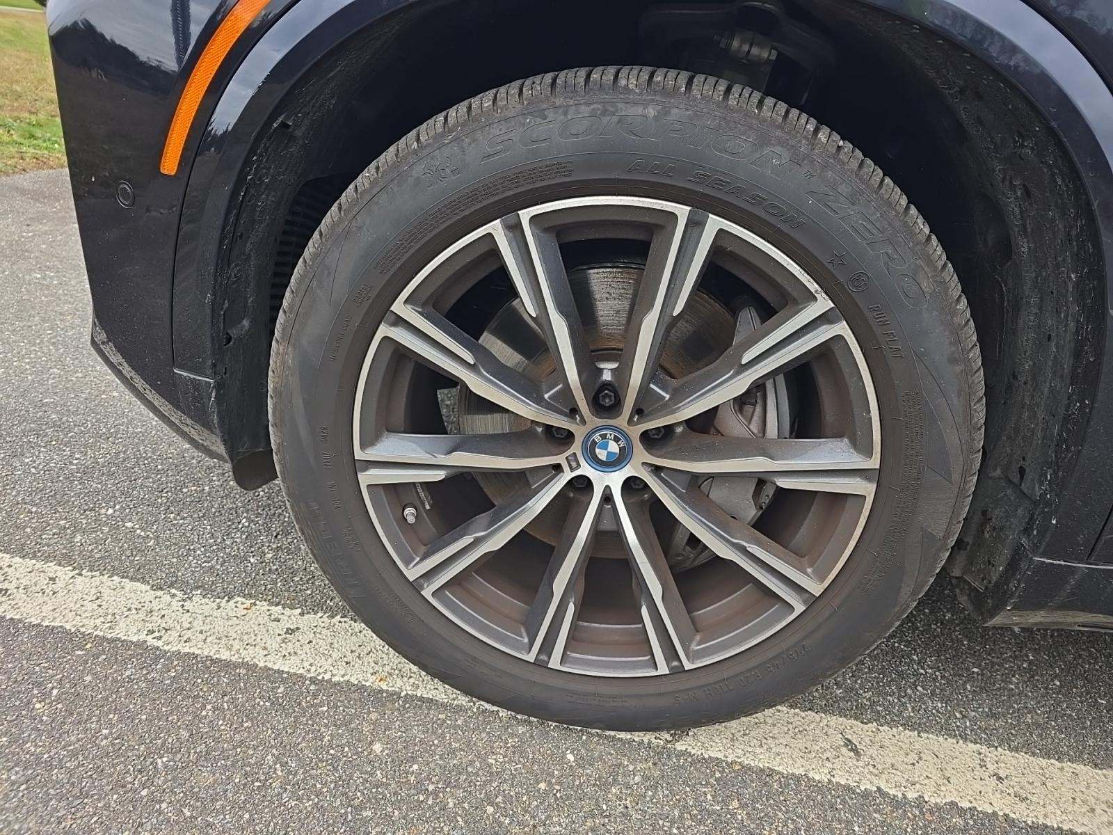 2025 BMW X5 xDrive50e AWD