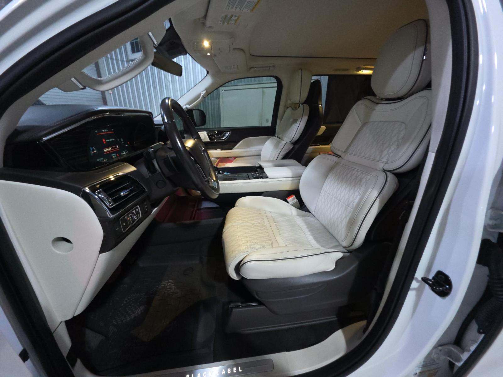 2022 Lincoln Navigator Black Label AWD