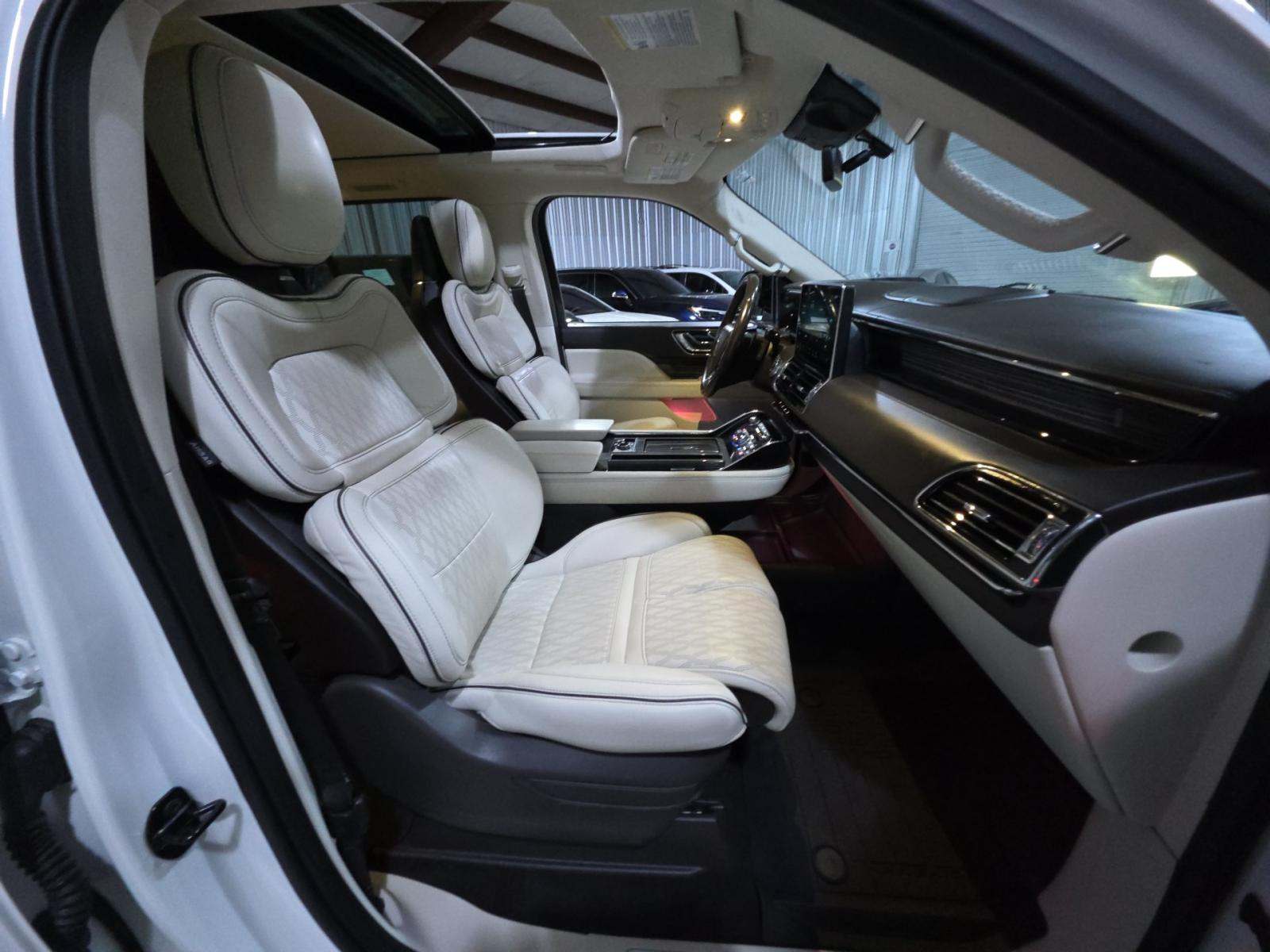 2022 Lincoln Navigator Black Label AWD