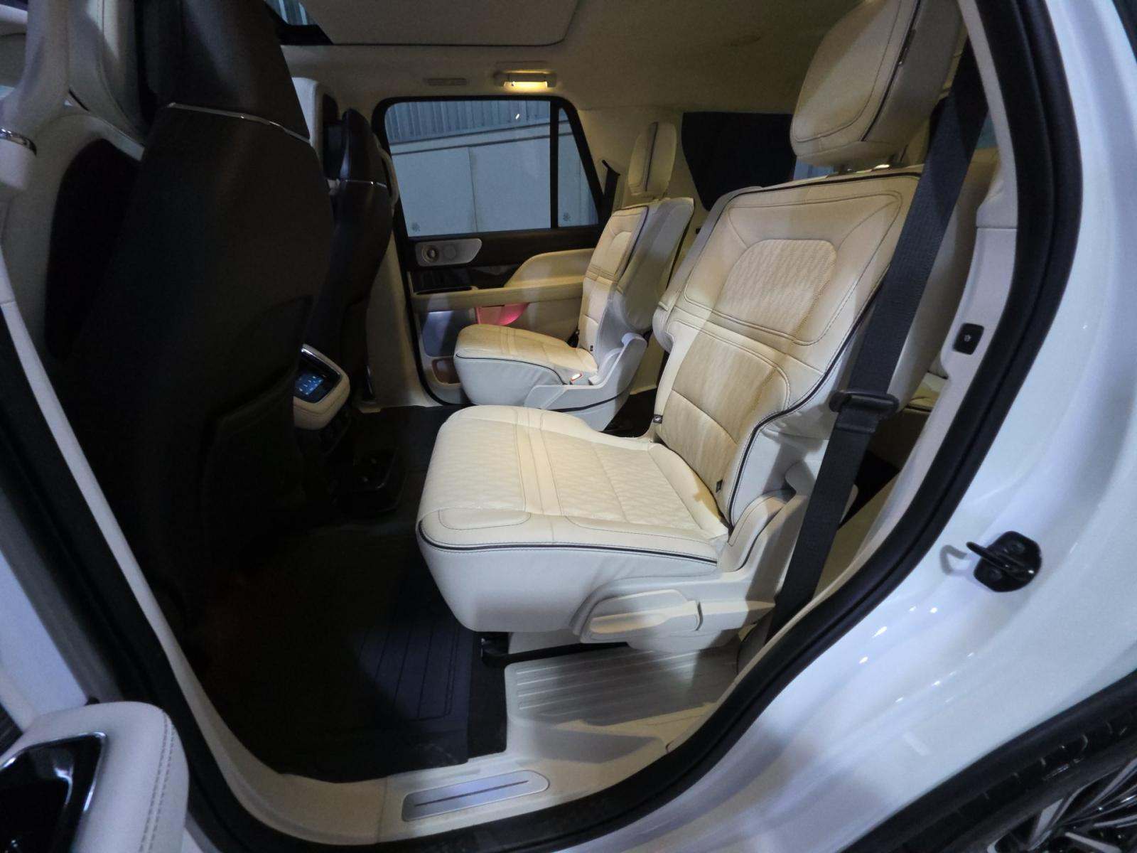 2022 Lincoln Navigator Black Label AWD