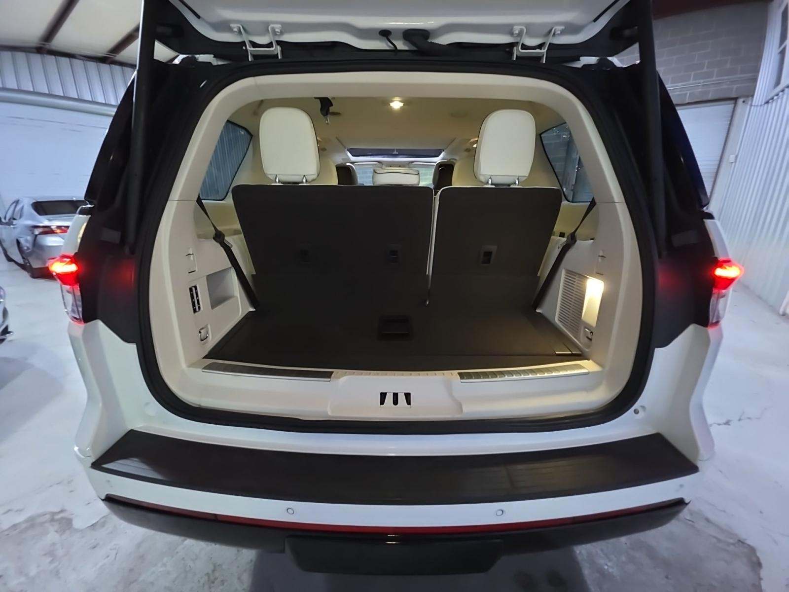 2022 Lincoln Navigator Black Label AWD