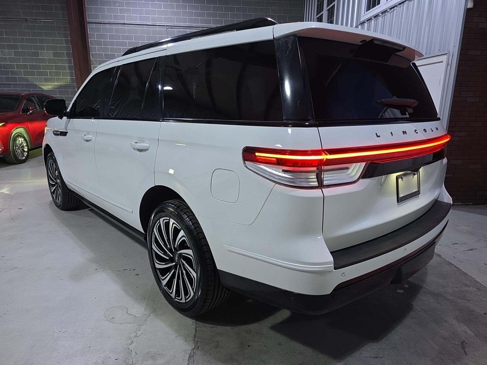 2022 Lincoln Navigator Black Label AWD