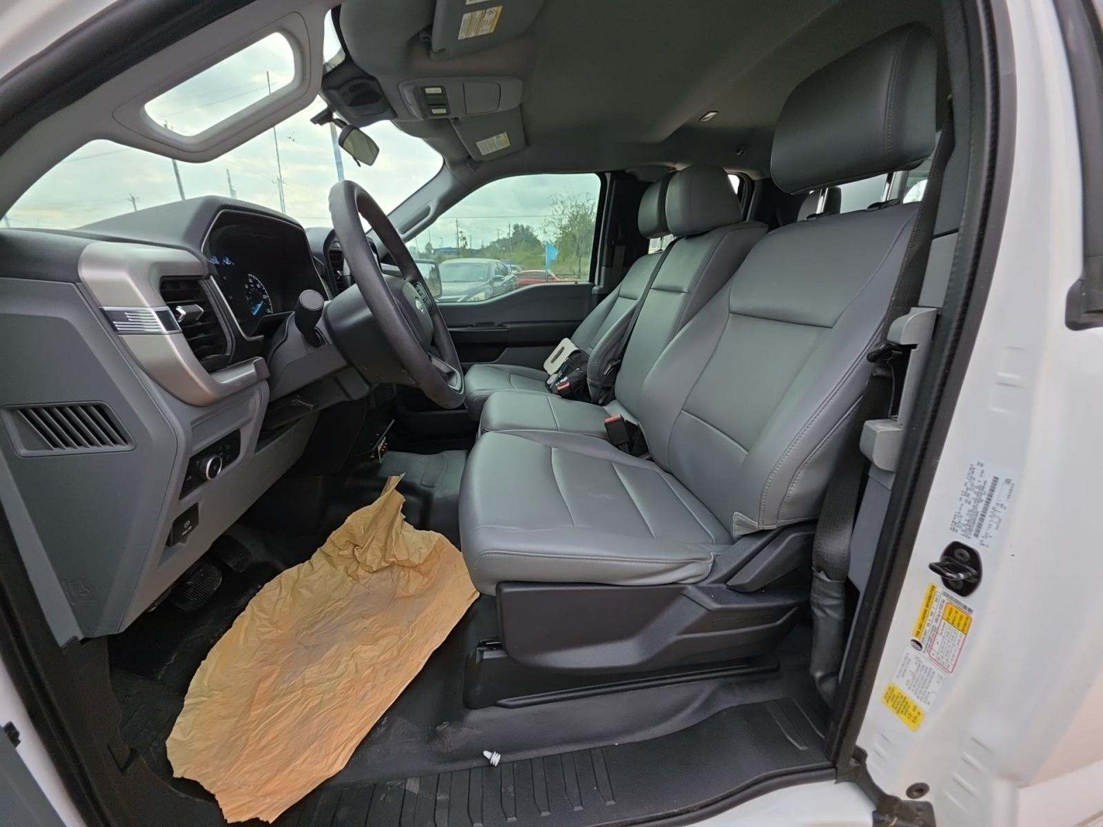 2022 Ford F-150 XL RWD