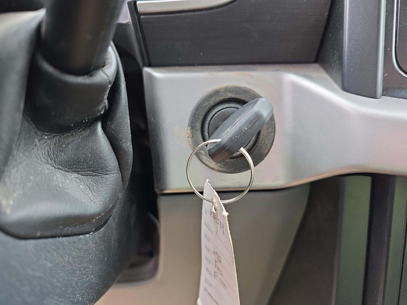 2022 Ford F-150 XL RWD