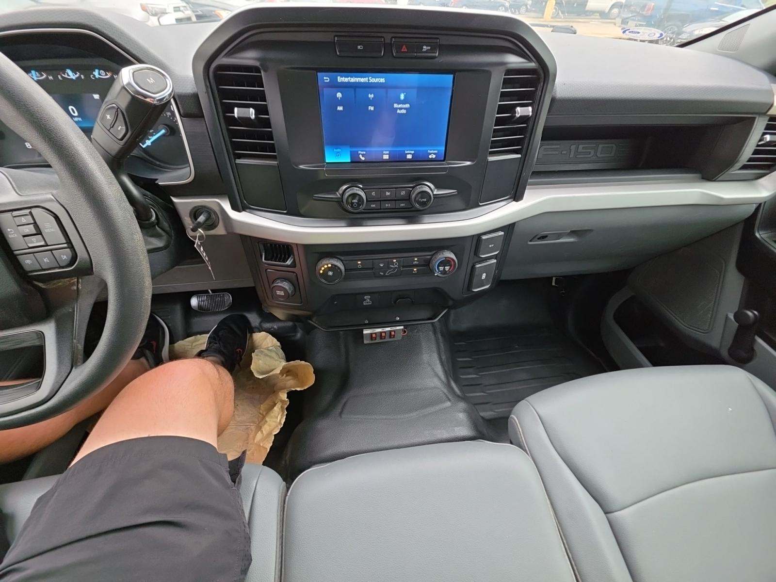 2022 Ford F-150 XL RWD