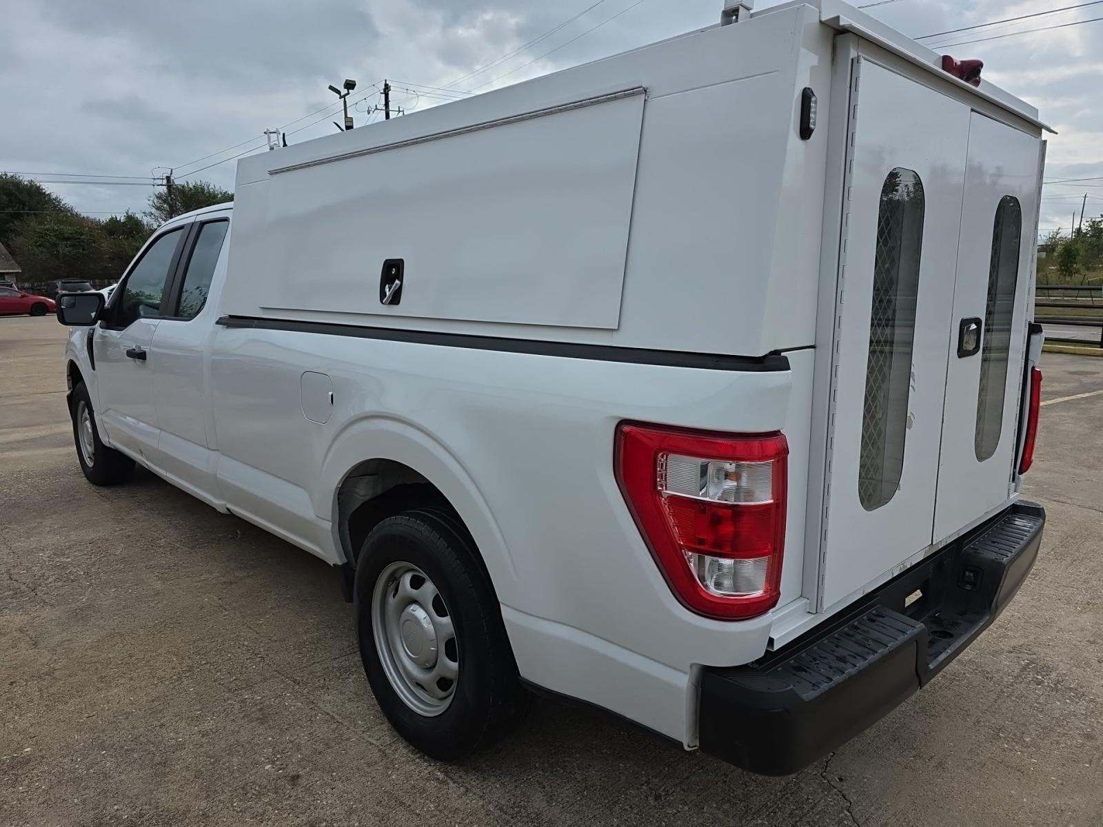 2022 Ford F-150 XL RWD