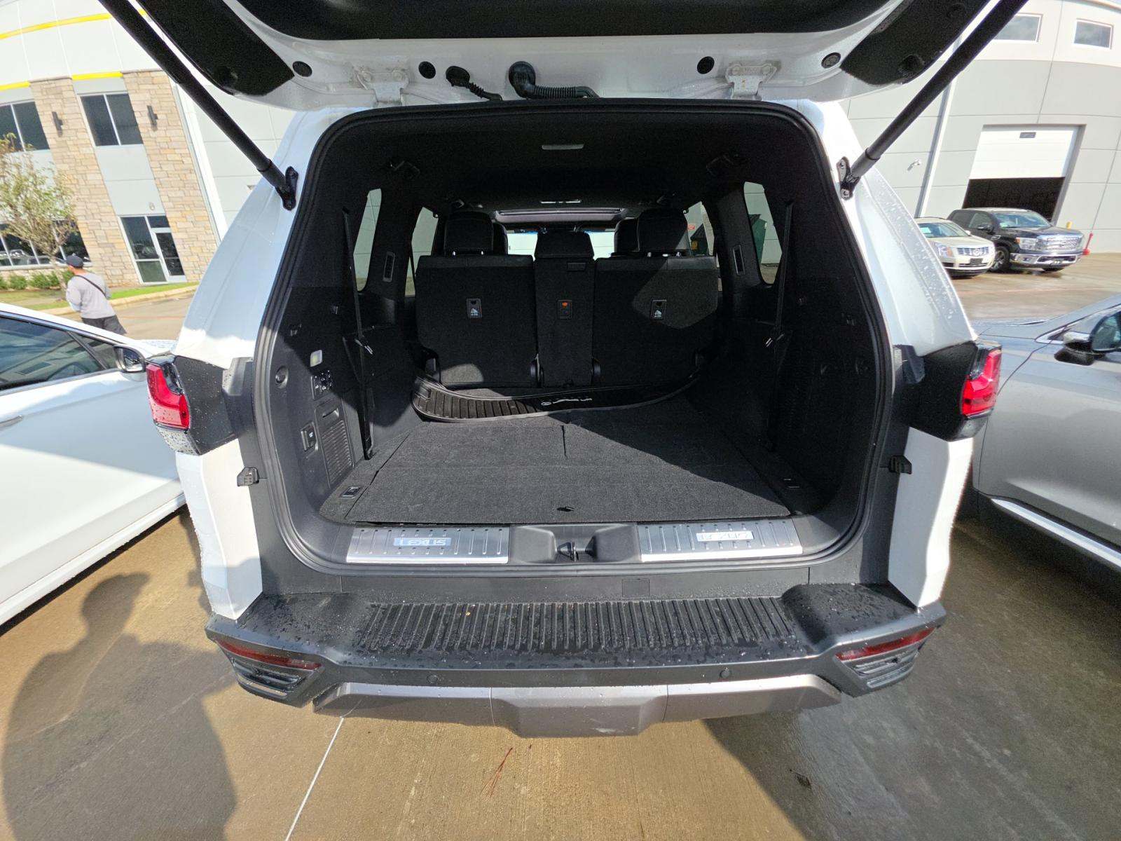 2023 Lexus LX LX 600 Luxury AWD