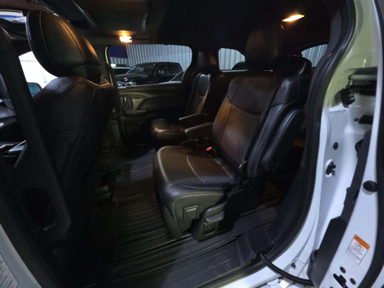 2023 Toyota Sienna XSE 25th Anniversary FWD