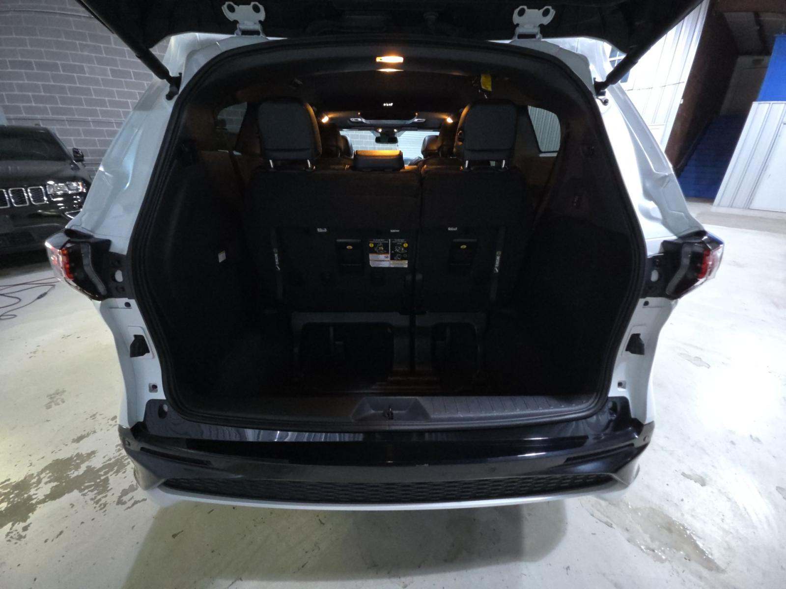 2023 Toyota Sienna XSE 25th Anniversary FWD