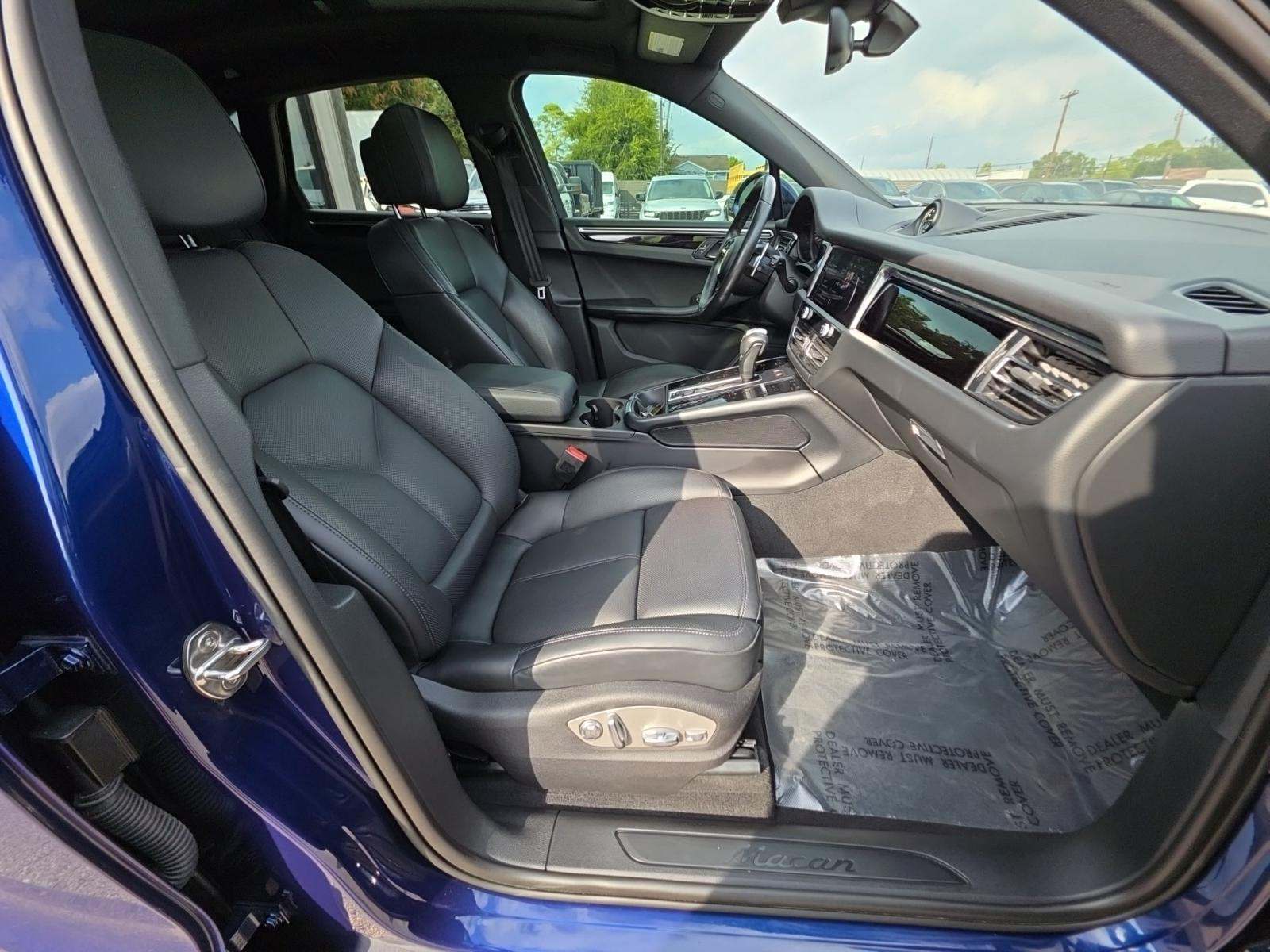 2024 Porsche Macan Base AWD