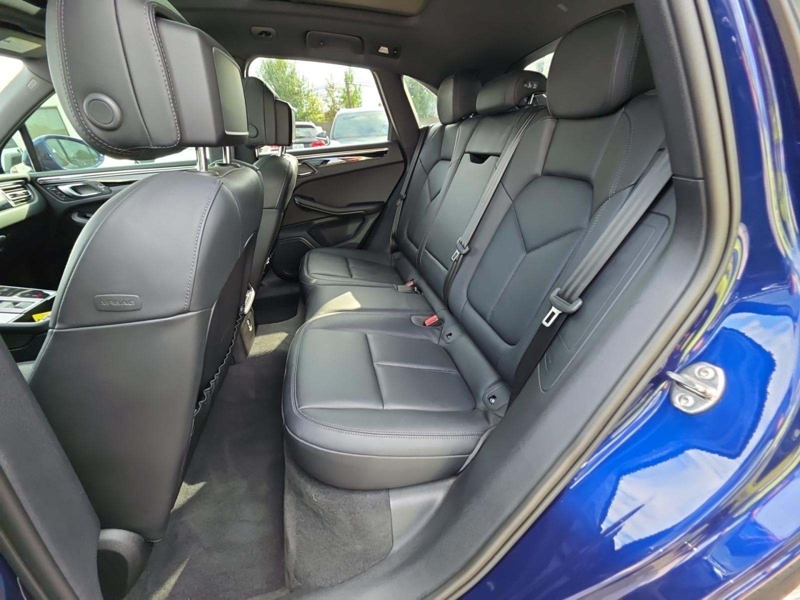 2024 Porsche Macan Base AWD