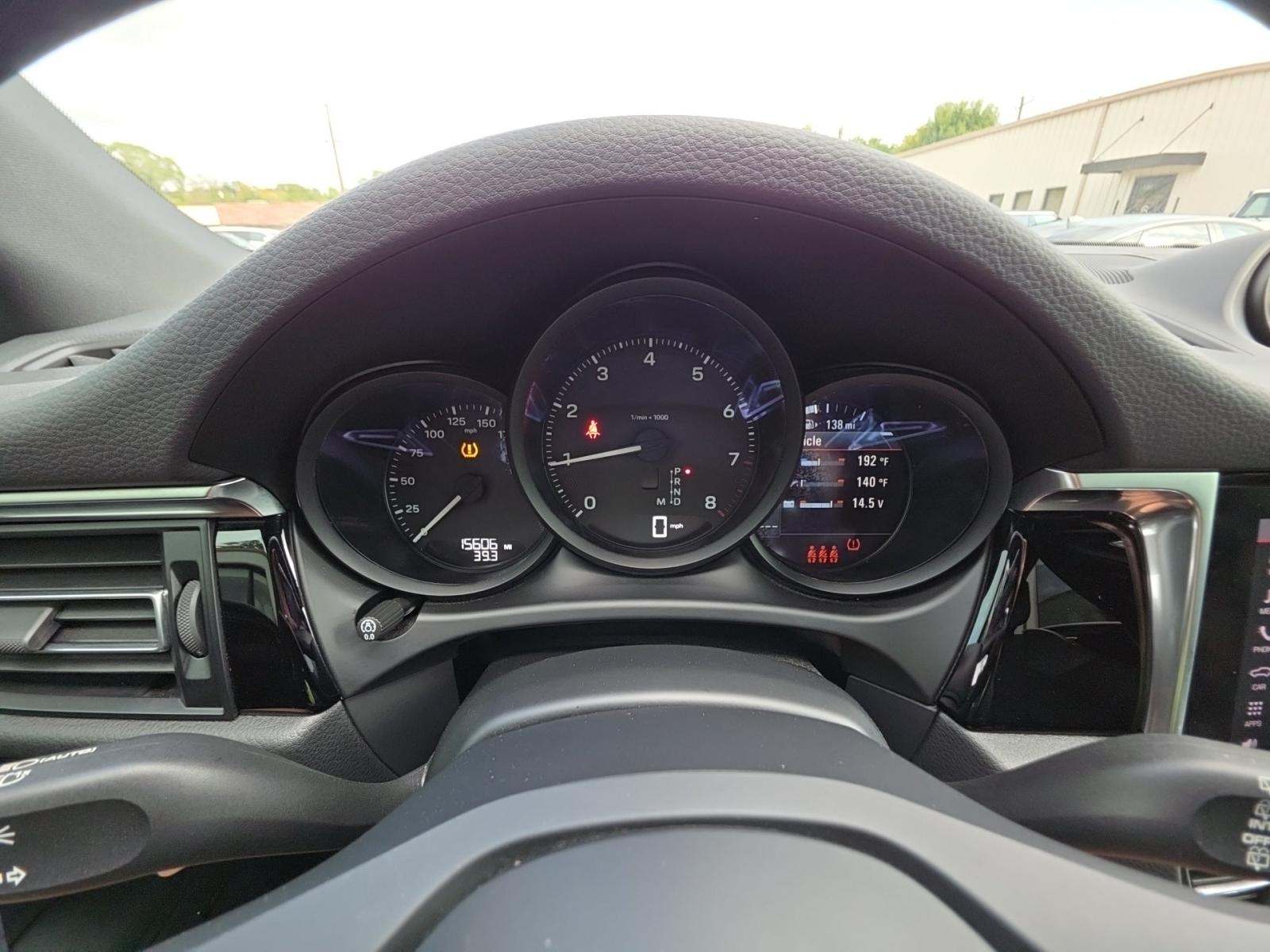 2024 Porsche Macan Base AWD