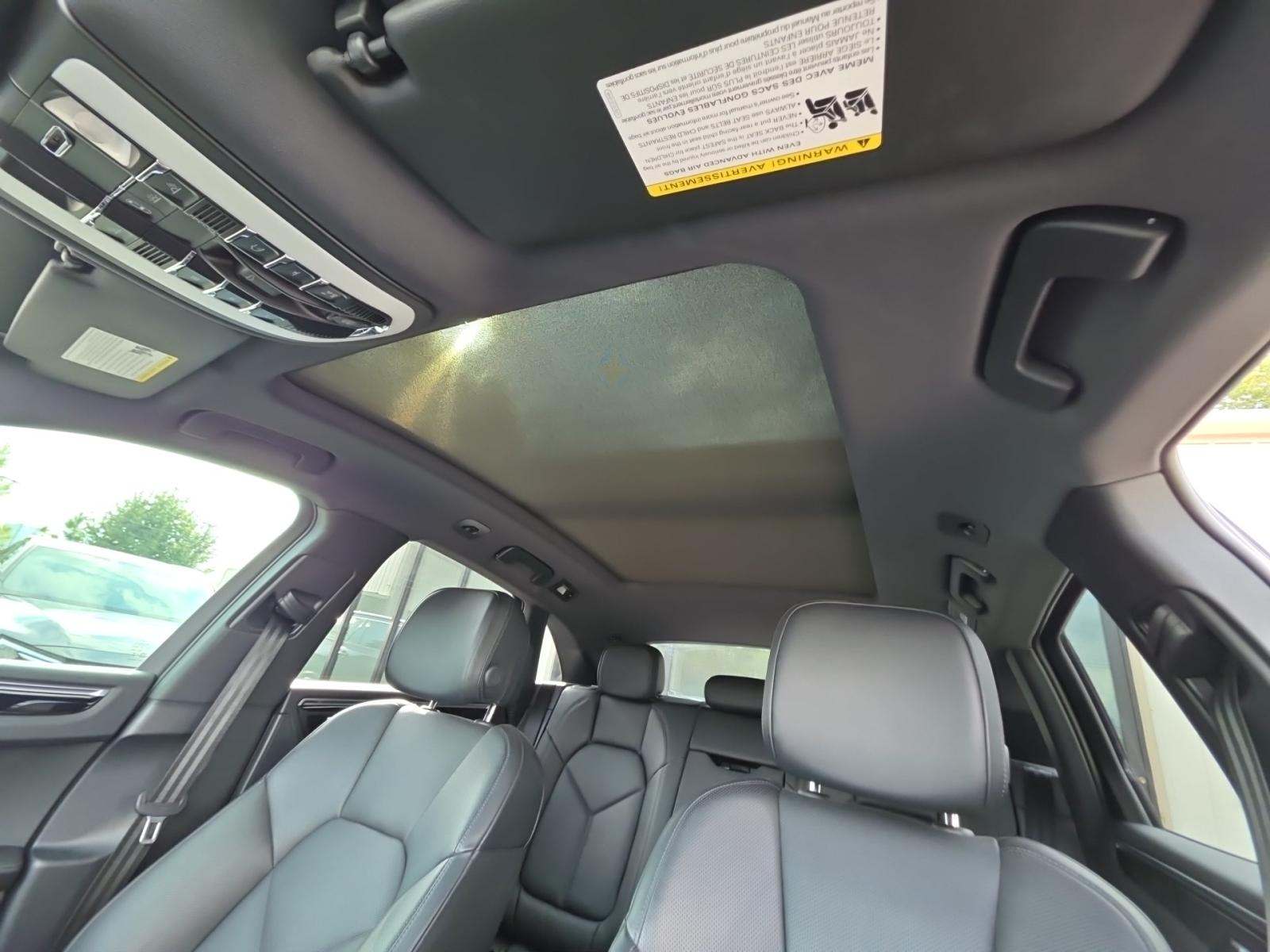 2024 Porsche Macan Base AWD