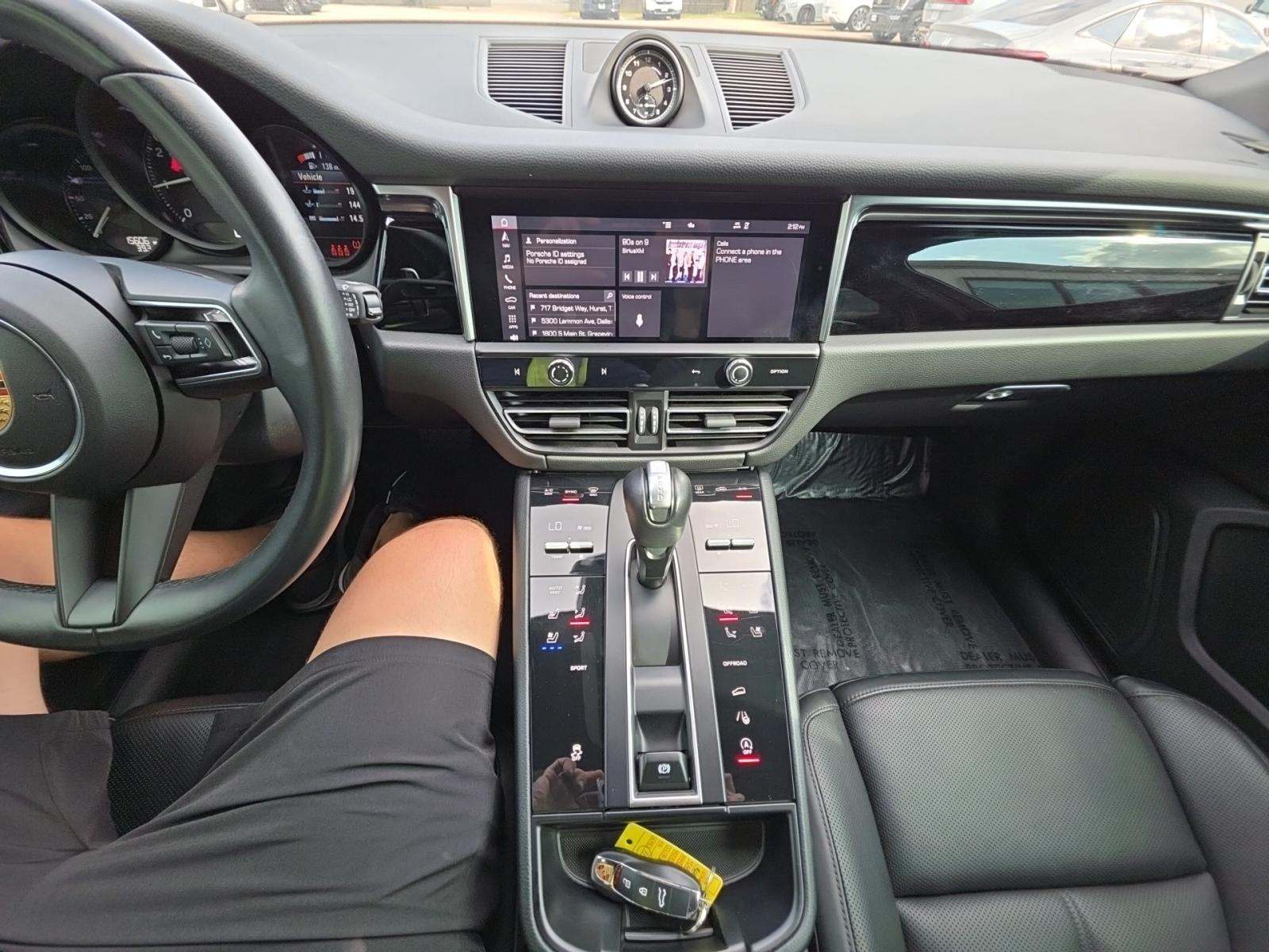 2024 Porsche Macan Base AWD