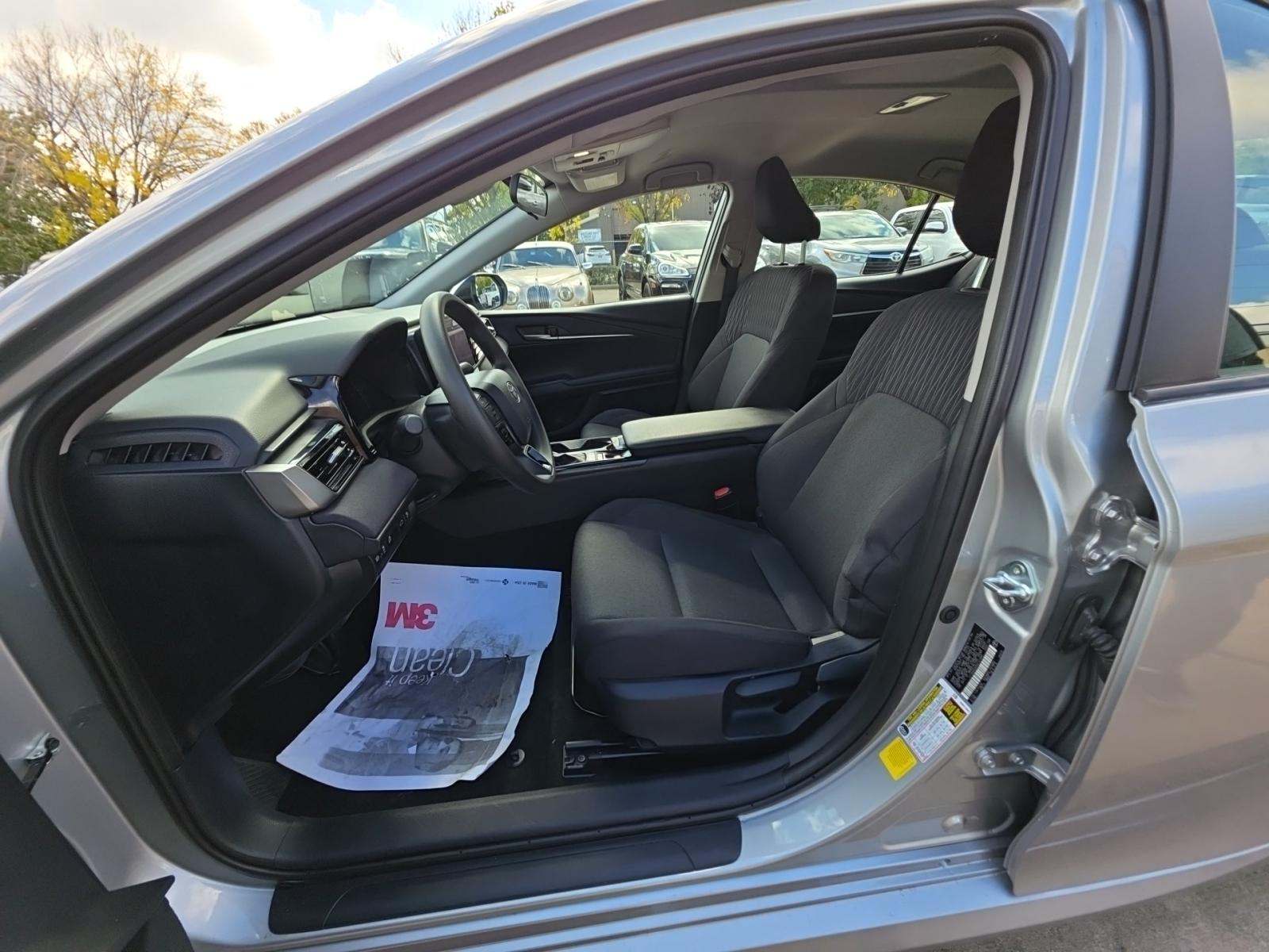 2025 Toyota Camry LE FWD