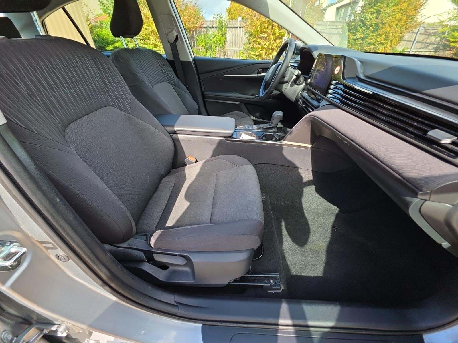 2025 Toyota Camry LE FWD