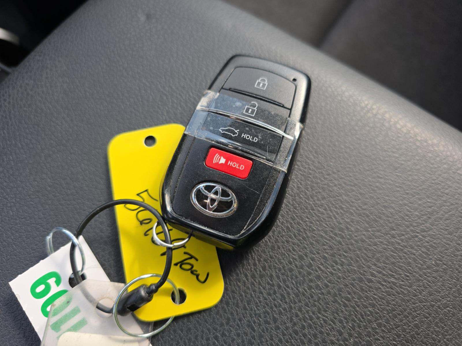 2025 Toyota Camry LE FWD