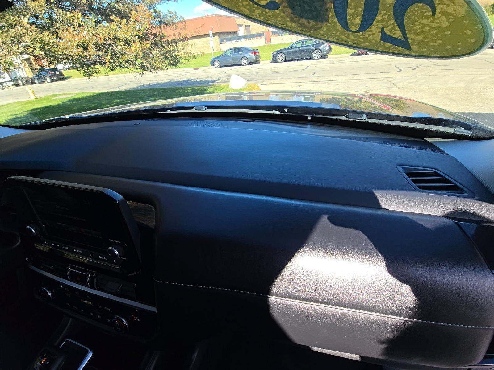 2025 Nissan Pathfinder SV FWD