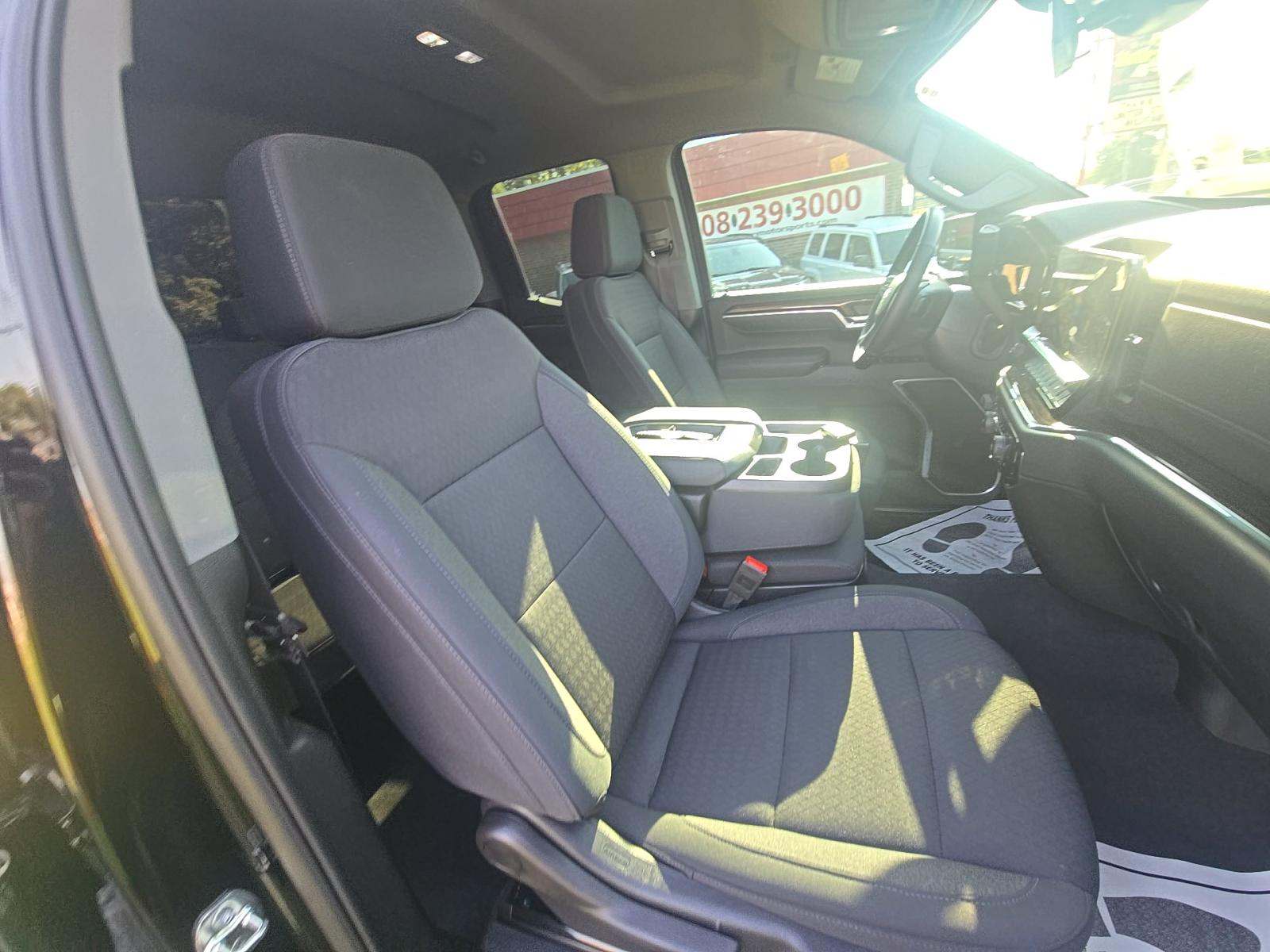 2025 Chevrolet Silverado 1500 LT AWD