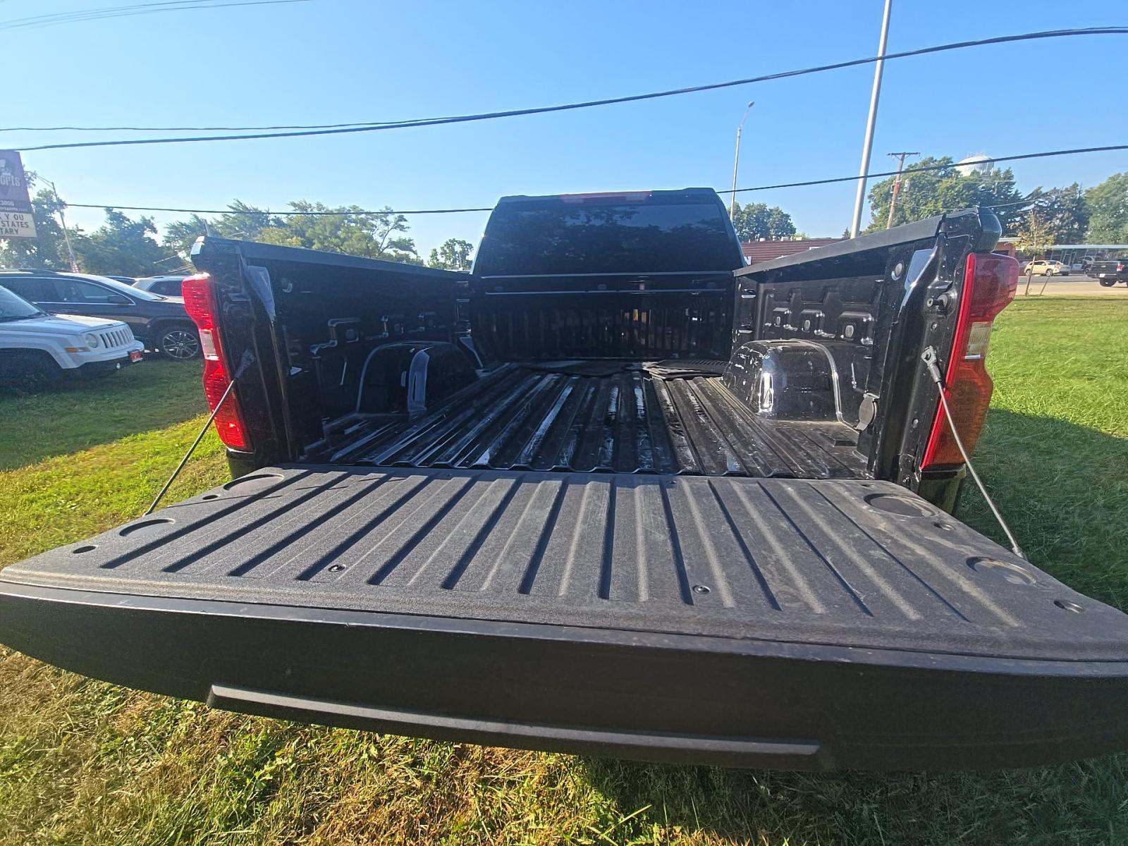 2025 Chevrolet Silverado 1500 LT AWD